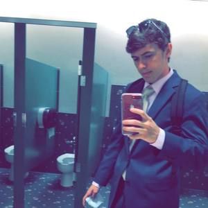 Meet your Posher, Tyler